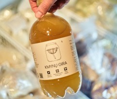 Kmynų gira, 1L