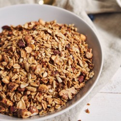 Granola LIZI'S su mažiau cukraus bei riešutais ir sėklomis, 500 g