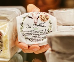 Minkštas ožkų pieno sūris su baziliku, 130 g