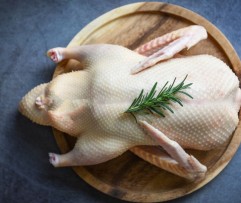Barbarisinė antis iš Prancūzijos ūkio SAVAM KIEME