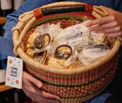 Kreminis varškės sūris "Mercio sūriai"  su priedais, 400 g