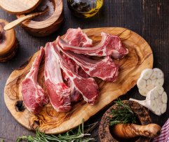Ėrienos nugarinė su šonkauliais, 500 g