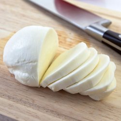Ožkų pieno mocarella stiliaus sūris, 200 g